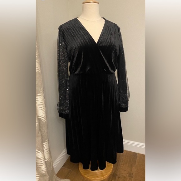 Dalia MacPhee Dresses & Skirts - Plus Dress